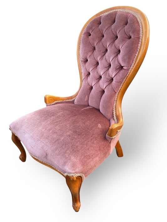 Upholstered Spoonback Chair
