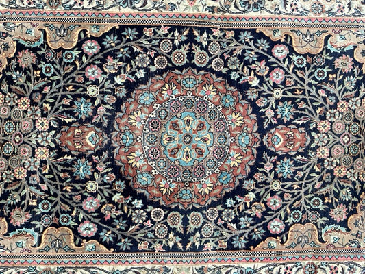 Stunning Persian Rug with Intricate Floral Medallion