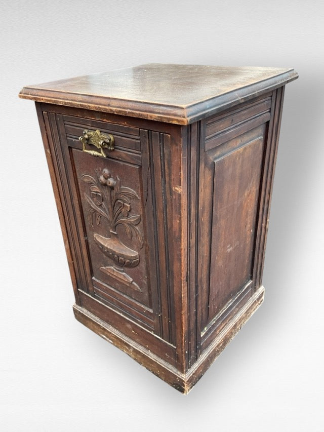 Victorian Hardwood Purdonium