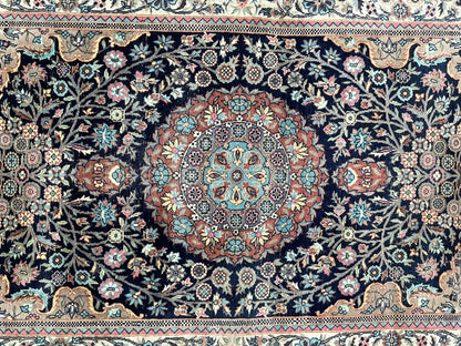 Stunning Persian Rug with Intricate Floral Medallion